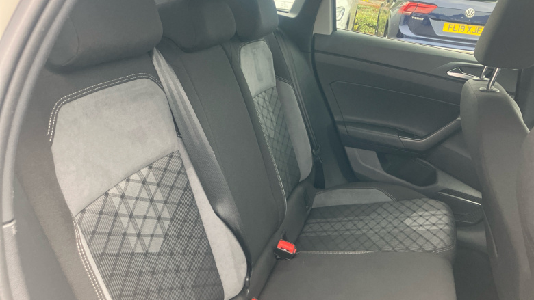 Volkswagen Taigo 1.0 TSI 110 R-Line 5dr DSG Petrol Hatchback